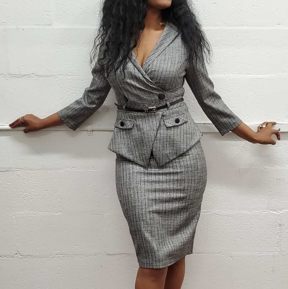 Dress - Picture 2 of 3